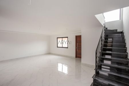 5_photo/94dcfaaf85.8f3f2a47dd94676f-ATLAS-e2ba8e78-0f61-492d-a19b-59d176f5223a.jpg de casa à venda com 3 quartos, 139m² em Uberaba, Curitiba