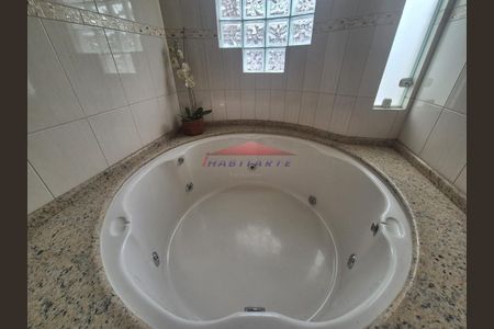 30_photo/94dcfaafe9.b2cacca0249526b4-ATLAS-a45811ef-759d-421a-829b-86fa41acedf2.jpg de casa à venda com 3 quartos, 120m² em Uberaba, Curitiba