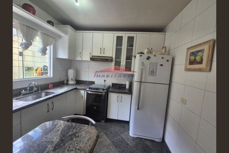 12_photo/94dcfaafe9.b2cacca0249526b4-ATLAS-aec51705-1f4a-4099-9de6-98ce38ce6cab.jpg de casa à venda com 3 quartos, 120m² em Uberaba, Curitiba