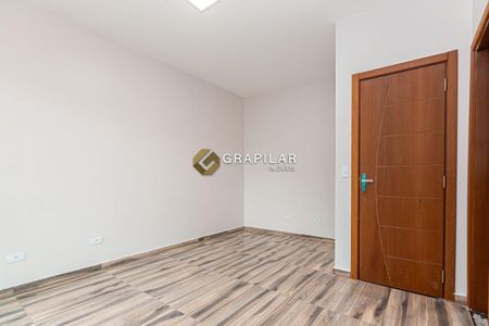 27_photo/94dcfaaffd.9b9f82752d175e22-ATLAS-efabe5a2-88f3-436e-a058-4e93ecd75fa4.jpg de casa à venda com 2 quartos, 84m² em Uberaba, Curitiba