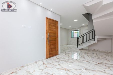 5_photo/94dcfaaffd.b7ecb9cc68b7fe36-ATLAS-37f33fdf-3aea-4b94-8e91-8886f6c8b4c1.jpg de casa à venda com 2 quartos, 84m² em Uberaba, Curitiba