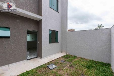 8_photo/94dcfaaffd.b7ecb9cc68b7fe36-ATLAS-60a7c315-d5df-4893-845b-d0f3ee490e56.jpg de casa à venda com 2 quartos, 84m² em Uberaba, Curitiba