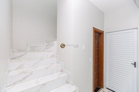 14_photo/94dcfaaffd.c2a80bce492ca579-ATLAS-162c9b0b-e995-4bef-bd66-801e5212f87e.jpg de casa à venda com 2 quartos, 81m² em Uberaba, Curitiba