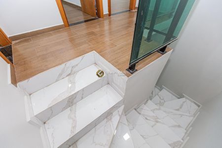 16_photo/94dcfaaffd.c2a80bce492ca579-ATLAS-63842a20-7c04-4ca8-abc7-05cb7d2566ae.jpg de casa à venda com 2 quartos, 81m² em Uberaba, Curitiba