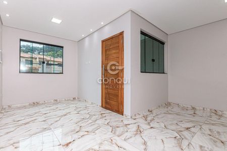 44_photo/94dcfaaffd.d0849678c0e44528-ATLAS-0aaf3c48-ae97-424c-b07f-fa02df6bbb2e.jpg de casa à venda com 2 quartos, 83m² em Uberaba, Curitiba