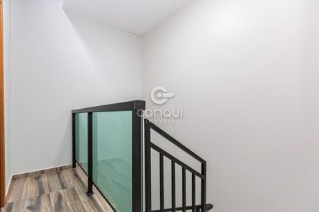 31_photo/94dcfaaffd.d0849678c0e44528-ATLAS-e169ae1f-3eda-4b7c-b25a-6b6cbb619144.jpg de casa à venda com 2 quartos, 83m² em Uberaba, Curitiba