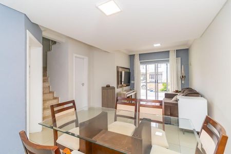 6_photo/94dcfab03f.ceff8192393c33de-ATLAS-1679573c-4130-4f06-a5d8-5b5abbdf3c1d.jpg de casa à venda com 4 quartos, 180m² em Uberaba, Curitiba