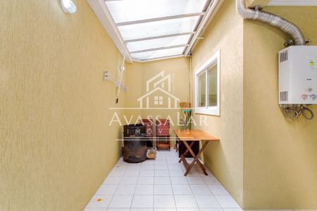 23_photo/94dcfab069.a49d907f0912b726-ATLAS-b3b57f4a-6ff1-4724-b996-48f0d3ac6cfe.jpg de casa à venda com 0 quarto, 158m² em Uberaba, Curitiba