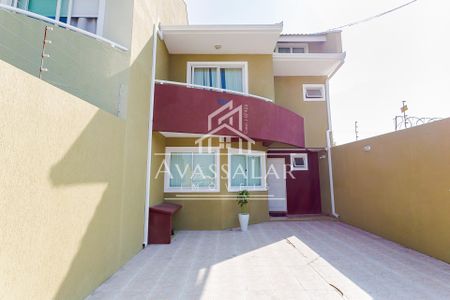 2_photo/94dcfab069.a49d907f0912b726-ATLAS-d9b27353-3dcf-4533-9c12-e6760685f63b.jpg de casa à venda com 0 quarto, 158m² em Uberaba, Curitiba