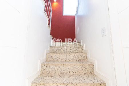 11_photo/94dcfab0ed.79518a11401aeb31-ATLAS-2de817e8-6806-4fe6-ae1d-d34ffe597aa6.jpg de casa à venda com 3 quartos, 321m² em Uberaba, Curitiba