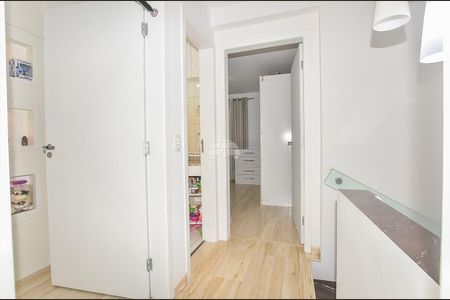 4_photo/94dcfab0fd.c0b641b99a6be68f-ATLAS-0da75828-57f2-4bee-ad41-e4c936160b78.jpg de casa à venda com 3 quartos, 100m² em Uberaba, Curitiba