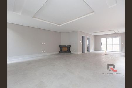 13_photo/94dcfab1f3.3ac9c53d963967c9-ATLAS-b257447f-d022-4607-9b97-7d55d8ca64ad.jpg de casa à venda com 4 quartos, 281m² em Uberaba, Curitiba