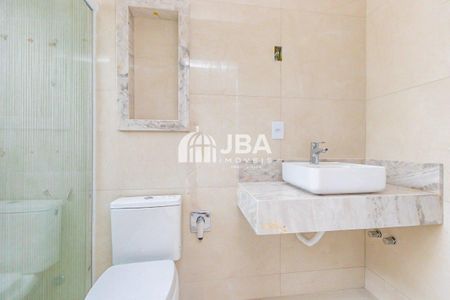 8_photo/94dcfab1f3.58506769bdfd2446-ATLAS-2e9126bb-21e3-4e79-b285-42ebd84fbb1d.jpg de casa de condomínio à venda com 4 quartos, 323m² em Uberaba, Curitiba