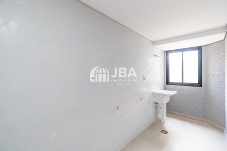 3_photo/94dcfab1f3.58506769bdfd2446-ATLAS-31c4cb01-2b2c-4658-8152-30aeb30e68ae.jpg de casa de condomínio à venda com 4 quartos, 323m² em Uberaba, Curitiba