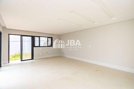 7_photo/94dcfab1f3.58506769bdfd2446-ATLAS-672b24de-02ac-416b-8bae-615aa74ea559.jpg de casa de condomínio à venda com 4 quartos, 323m² em Uberaba, Curitiba