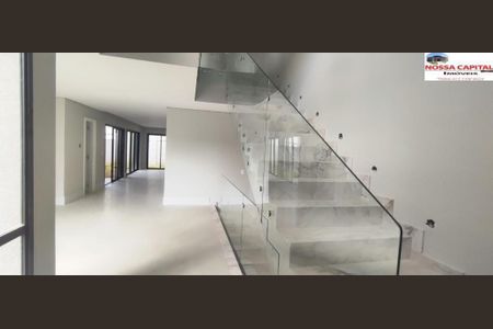 8_photo/94dcfab1f3.fa050e63ece80947-ATLAS-8b5effe7-e85e-4f32-bfcd-2597b7367c86.jpg de casa à venda com 3 quartos, 320m² em Uberaba, Curitiba