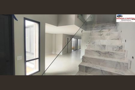 7_photo/94dcfab1f3.fa050e63ece80947-ATLAS-bf34fbd9-6d46-4131-ae90-95d28d7604d3.jpg de casa à venda com 3 quartos, 320m² em Uberaba, Curitiba