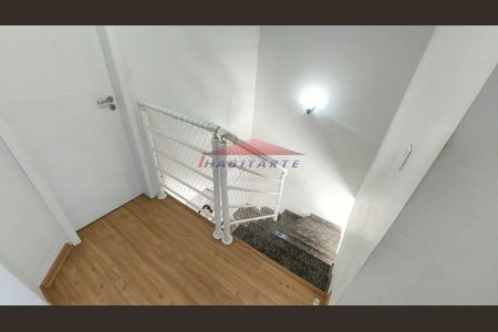 4_photo/94dcfab251.e6f02a1e96aef2b1-ATLAS-230ec094-71ab-4caa-9e46-8ed201529957.jpg de casa à venda com 3 quartos, 115m² em Uberaba, Curitiba