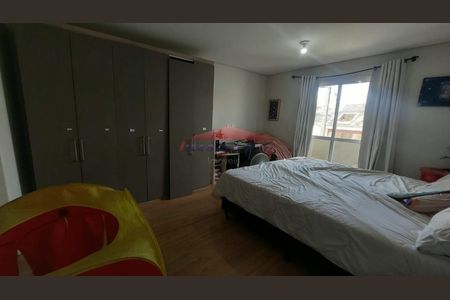 5_photo/94dcfab251.e6f02a1e96aef2b1-ATLAS-297eb3ea-7986-4d4c-93d6-855b6a35bac3.jpg de casa à venda com 3 quartos, 115m² em Uberaba, Curitiba