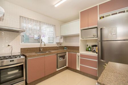 6_photo/94dcfab251.e6f02a1e96aef2b1-ATLAS-d35c035c-8c34-4ba6-be5b-f843392c8eb6.jpg de casa à venda com 3 quartos, 99m² em Uberaba, Curitiba