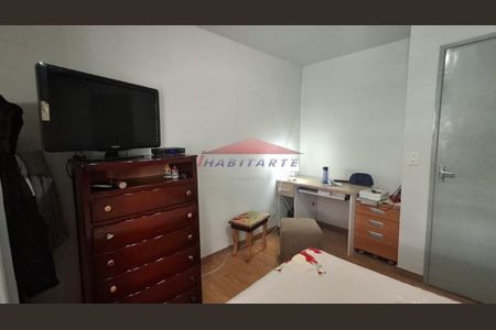 5_photo/94dcfab29f.8f3f2a47dd94676f-ATLAS-1e15ef1e-16cb-48e1-a673-e600859a33cc.jpg de casa à venda com 3 quartos, 65m² em Uberaba, Curitiba