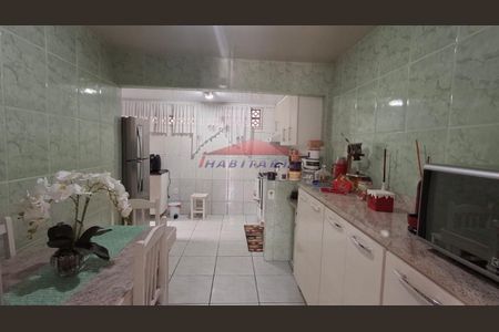 9_photo/94dcfab29f.8f3f2a47dd94676f-ATLAS-a5c80ca3-d903-4a91-bdf3-e44300ac0cd1.jpg de casa à venda com 3 quartos, 65m² em Uberaba, Curitiba