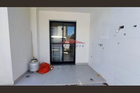 33_photo/94dcfab2e9.d4520908d37f3309-ATLAS-b9d2a3d6-38b7-4b1a-b9c5-4e1d177e6b7b.jpg de casa à venda com 3 quartos, 122m² em Uberaba, Curitiba