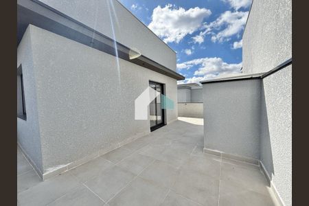 38_photo/94dcfab2fd.2832257cbb3df2c4-ATLAS-07b88151-edbe-4e06-8e6b-df4b1948529c.jpg de casa à venda com 0 quarto, 145m² em Uberaba, Curitiba