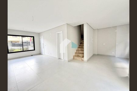 5_photo/94dcfab2fd.2832257cbb3df2c4-ATLAS-795be8ab-6f93-4b48-ab3e-357b8dfb2d4a.jpg de casa à venda com 0 quarto, 145m² em Uberaba, Curitiba