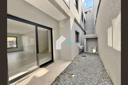 8_photo/94dcfab2fd.2832257cbb3df2c4-ATLAS-8aac5b0a-2ec2-45ad-8261-b658c97806b7.jpg de casa à venda com 0 quarto, 145m² em Uberaba, Curitiba