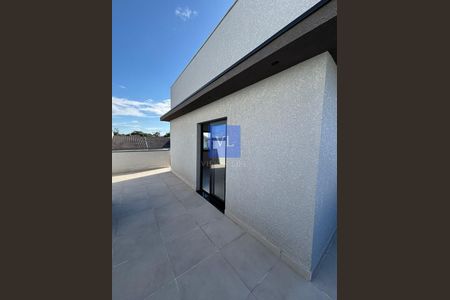 17_photo/94dcfab2fd.2832257cbb3df2c4-ATLAS-fb245a61-949d-4aa4-a333-26b8034b1550.jpg de casa à venda com 3 quartos, 129m² em Uberaba, Curitiba