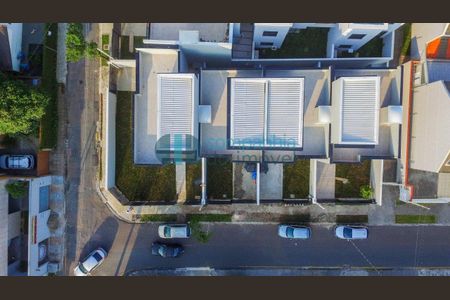 4_photo/94dcfab2fd.5a85c5bdfef41cf9-ATLAS-1ba54e05-1a17-4d7f-b7cd-0b5446f17edf.jpg de casa à venda com 0 quarto, 132m² em Uberaba, Curitiba