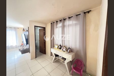 5_photo/94dcfab31d.df2406aa61ba3211-ATLAS-351cf2b9-799a-4259-982d-812f95aba5f7.jpg de casa à venda com 3 quartos, 124m² em Uberaba, Curitiba