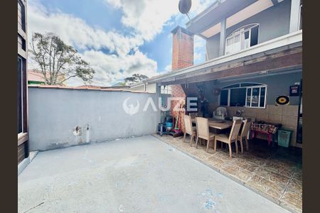 10_photo/94dcfab31d.df2406aa61ba3211-ATLAS-6d7658df-5c7b-4de5-9d43-803d0b01cde7.jpg de casa à venda com 3 quartos, 124m² em Uberaba, Curitiba