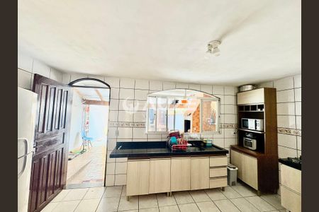 15_photo/94dcfab31d.df2406aa61ba3211-ATLAS-a88976a4-2ba3-4f3e-be32-3e08b5981a7e.jpg de casa à venda com 3 quartos, 124m² em Uberaba, Curitiba