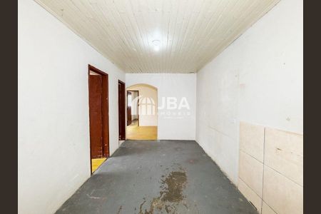 13_photo/94dcfab36b.cbac4b0532efd0a4-ATLAS-0e2d5caa-c9b1-40ca-b210-7cfc5abcda71.jpg de casa à venda com 3 quartos, 66m² em Uberaba, Curitiba