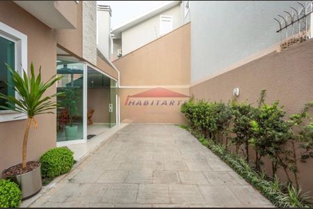 8_photo/94dcfab455.e2d89ad805d19122-ATLAS-b5de8db4-6c92-4a14-9042-4c2a68aa897e.jpg de casa à venda com 5 quartos, 153m² em Uberaba, Curitiba