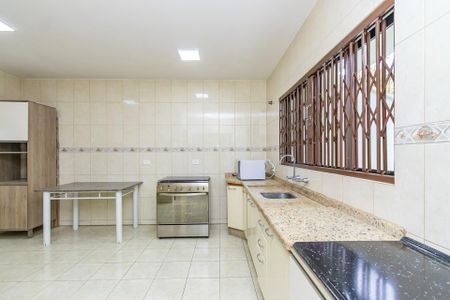 9_photo/94dcfab4dd.2d5b66cf4807465a-ATLAS-48dcc2ea-8429-4234-8c59-2964f8407d7c.jpg de casa à venda com 4 quartos, 195m² em Uberaba, Curitiba