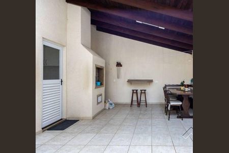 9_photo/94dcfab5b7.1fa6a91c389b6b6f-ATLAS-3cdddcb3-d869-4a58-868a-9578ed0c43eb.jpg de casa à venda com 3 quartos, 143m² em Uberaba, Curitiba