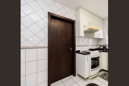 2_photo/94dcfab5b7.1fa6a91c389b6b6f-ATLAS-ae98e27f-ed42-44b9-afb8-dec53b1149ed.jpg de casa à venda com 3 quartos, 143m² em Uberaba, Curitiba