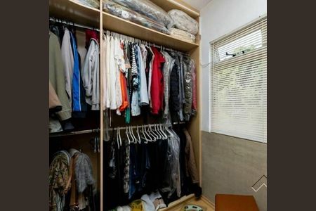 11_photo/94dcfab5b7.1fa6a91c389b6b6f-ATLAS-b886b091-a4ed-452f-9a56-ae5eb4790fbc.jpg de casa à venda com 3 quartos, 143m² em Uberaba, Curitiba