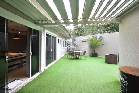 12_photo/94dcfab64f.babca6c7f82b9010-ATLAS-3f710ce1-0196-4f15-b140-0a12a62dbe3e.jpg de casa de condomínio à venda com 4 quartos, 368m² em Uberaba, Curitiba