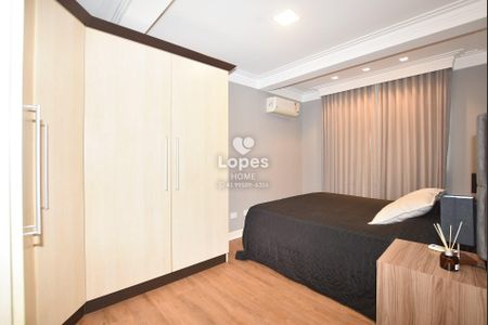 34_photo/94dcfab64f.babca6c7f82b9010-ATLAS-6d92b3d1-2eb6-43fa-9e4e-0a4f3d150c58.jpg de casa de condomínio à venda com 4 quartos, 368m² em Uberaba, Curitiba