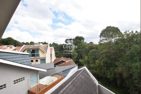 49_photo/94dcfab64f.babca6c7f82b9010-ATLAS-72a7a3a5-4beb-42cc-87fe-9d9380ebc234.jpg de casa de condomínio à venda com 4 quartos, 368m² em Uberaba, Curitiba