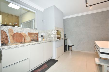 21_photo/94dcfab64f.babca6c7f82b9010-ATLAS-810cb191-b14d-4b74-8315-efeec1e1bb05.jpg de casa de condomínio à venda com 4 quartos, 368m² em Uberaba, Curitiba