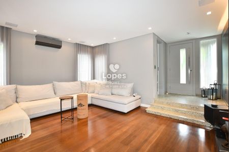 5_photo/94dcfab64f.babca6c7f82b9010-ATLAS-b0baeedf-ad30-4eab-a64f-0dd69cf88406.jpg de casa de condomínio à venda com 4 quartos, 368m² em Uberaba, Curitiba