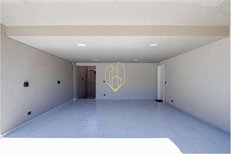 4_photo/94dcfab64f.babca6c7f82b9010-ATLAS-ca62a266-e9cd-47e2-a986-b567a68a8bd2.jpg de casa de condomínio à venda com 3 quartos, 386m² em Uberaba, Curitiba