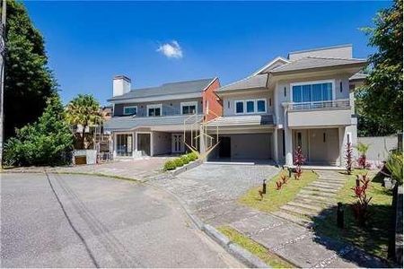 3_photo/94dcfab64f.babca6c7f82b9010-ATLAS-e63be90b-28c0-4cdb-92b2-1ab29708166c.jpg de casa de condomínio à venda com 3 quartos, 386m² em Uberaba, Curitiba