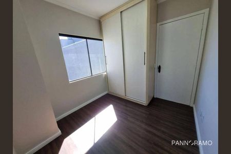 2_photo/94dcfab6fb.e55d5649294f0132-ATLAS-042e64d2-ed45-47de-b6f7-344af165de5d.jpg de casa à venda com 3 quartos, 155m² em Uberaba, Curitiba