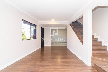 8_photo/94dcfab6fb.e55d5649294f0132-ATLAS-30385c6f-c928-4fa5-9201-baaaf8b7aa01.jpg de casa à venda com 3 quartos, 154m² em Uberaba, Curitiba